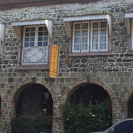 Cobblestone Inn Kingstown Exterior photo