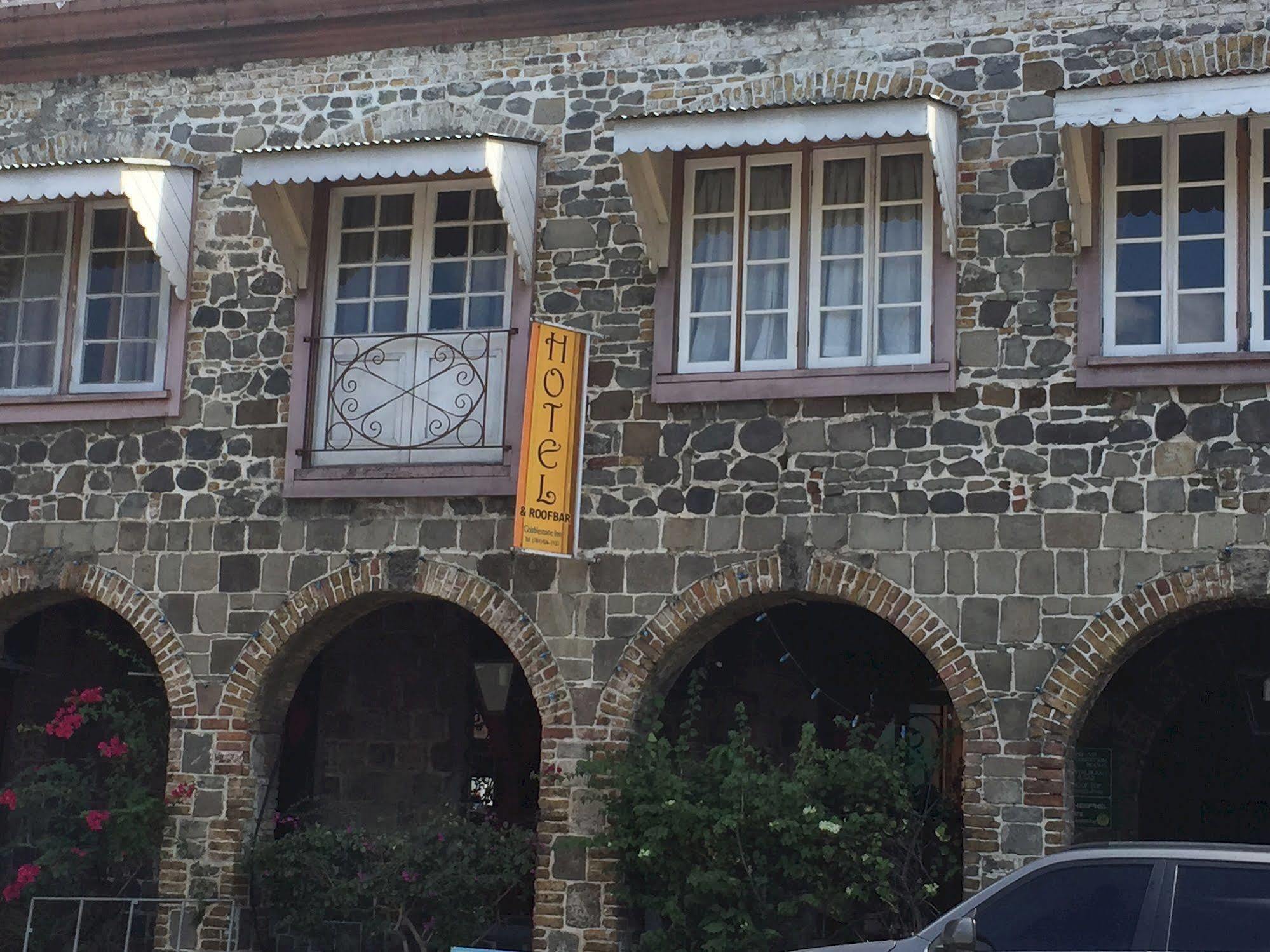 Cobblestone Inn Kingstown Exterior photo